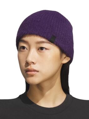 Adidas Women’s Lifestyle Non Gold Beanie